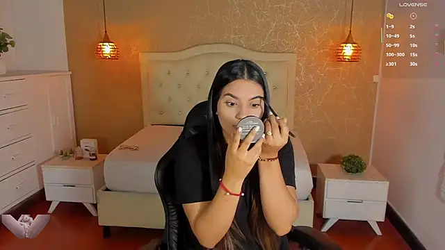 Hadley  online show from 5, 11, 2025