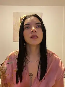 eileensophi online show from 9, 9, 2025