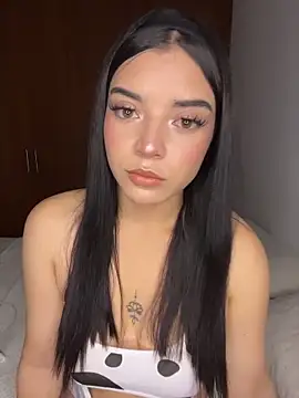 eileensophi online show from 13, 4, 2026