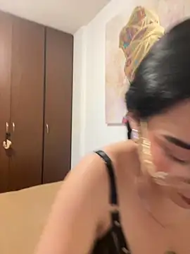 eileensophi online show from 30, 10, 2025