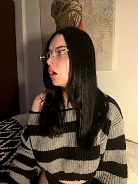 eileensophi online show from 15, 10, 2025