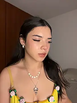 eileensophi online show from 9, 5, 2026