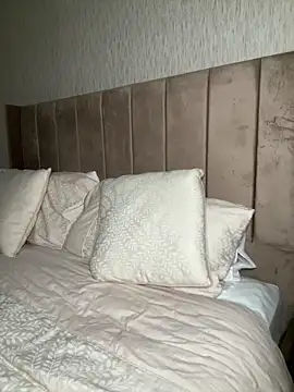 cute carly  online show from 18, 2, 2025