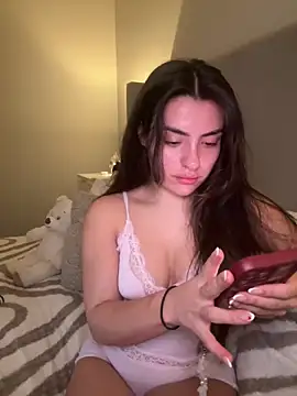 cute carly  online show from 8, 2, 2026