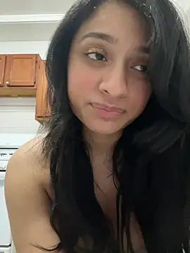 Snapshot of Cristinasunny chatting on 11, 6, 2026 Cristinasunny online show from 11, 6, 2026