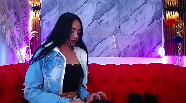 Mishell 21  online show from 30, 1, 2025