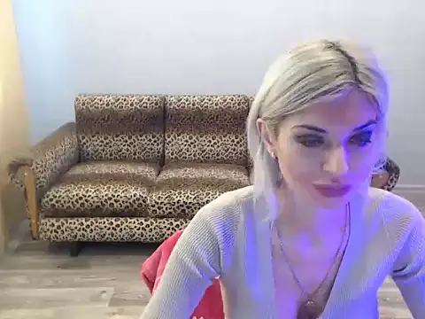 SexyBeatriice online show from 13, 11, 2025