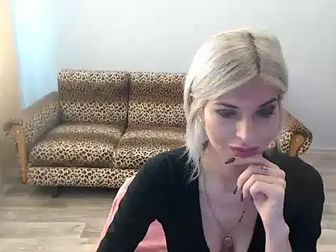 SexyBeatriice online show from 4, 11, 2025