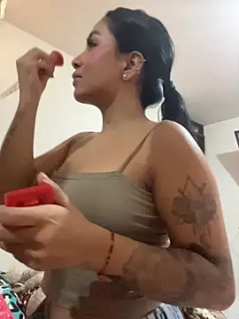 Estefy gomez09 online show from 14, 11, 2025