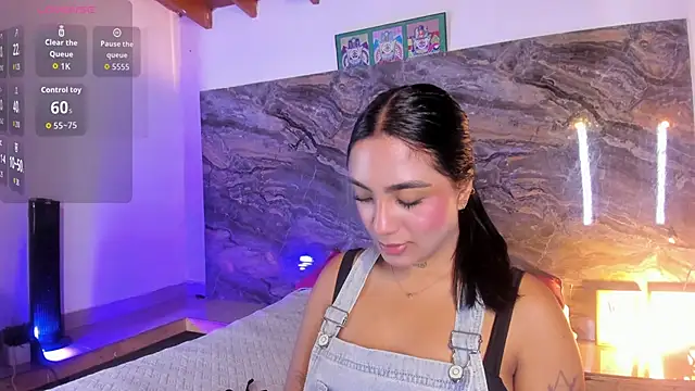 Estefy gomez09 online show from 24, 5, 2026