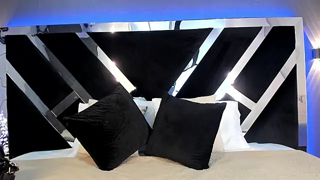 AliDiaz  online show from 7, 5, 2026