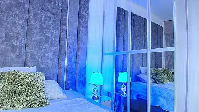 AliDiaz  online show from 4, 4, 2026