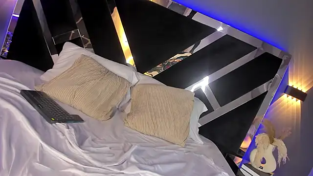 Snapshot of AliDiaz_ chatting on 11, 3, 2025 AliDiaz online show from 11, 3, 2025