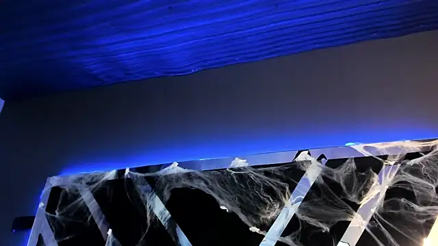 Snapshot of AliDiaz_ chatting on 31, 10, 2025 AliDiaz online show from 31, 10, 2025