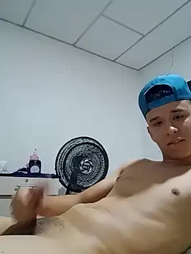 arevalo1124 online show from 3, 2, 2025