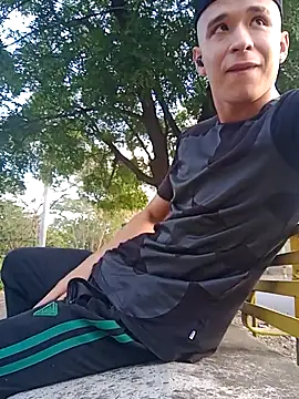 arevalo1124 online show from 2, 10, 2025