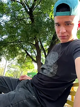 arevalo1124 online show from 8, 10, 2025