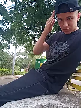 arevalo1124 online show from 19, 9, 2025