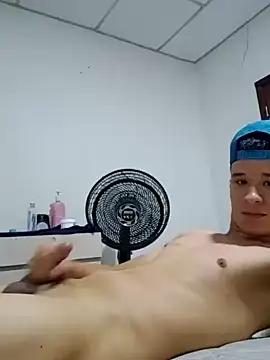 arevalo1124 online show from 6, 2, 2025