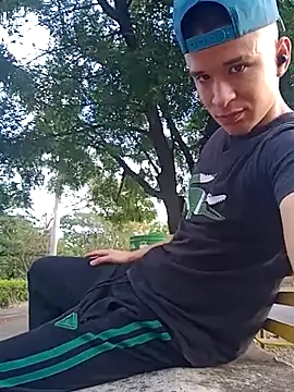 arevalo1124 online show from 14, 9, 2025