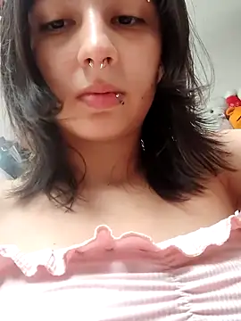 Maiden-Hot online show from 20, 11, 2025