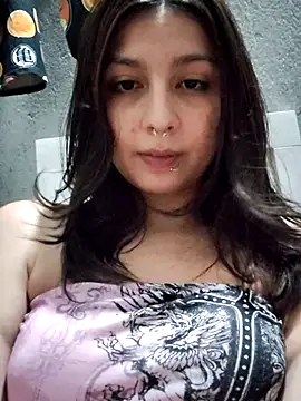 Snapshot of Maiden-Hot chatting on 8, 6, 2026 Maiden-Hot online show from 8, 6, 2026