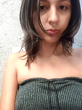 Maiden-Hot online show from 4, 12, 2025