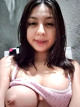 Snapshot of Maiden-Hot chatting on 14, 6, 2026 Maiden-Hot online show from 14, 6, 2026