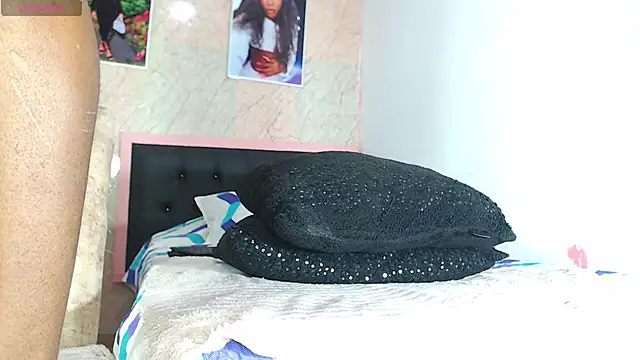 k stormi  online show from 5, 10, 2025