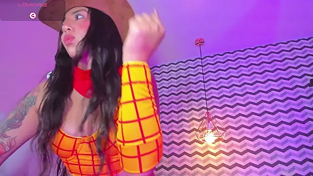 CALANTHELOVE1 online show from 8, 3, 2025