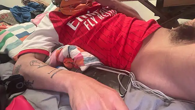 Snapshot of Lucasss1712 chatting on 18, 4, 2026 Lucasss1712 online show from 18, 4, 2026