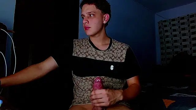 Snapshot of Thomas_May4rs chatting on 15, 11, 2025 Thomas May4rs online show from 15, 11, 2025