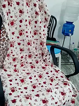 Snapshot of COME_BACK_CAM chatting on 31, 1, 2025 COME BACK CAM online show from 31, 1, 2025