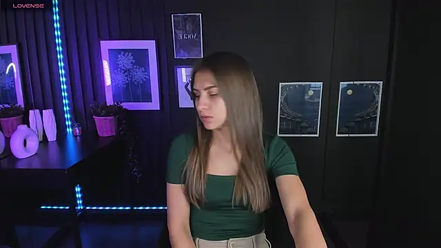 CharmBianca online show from 21, 2, 2025