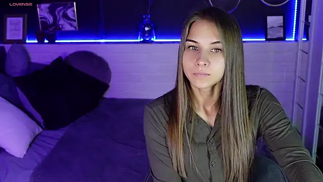 CharmBianca online show from 19, 2, 2025