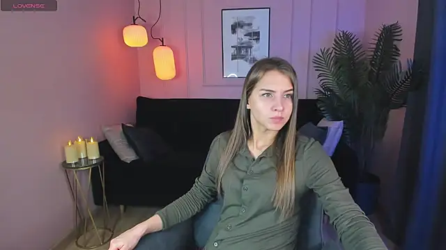 CharmBianca online show from 20, 2, 2025