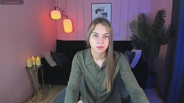 CharmBianca online show from 20, 2, 2025