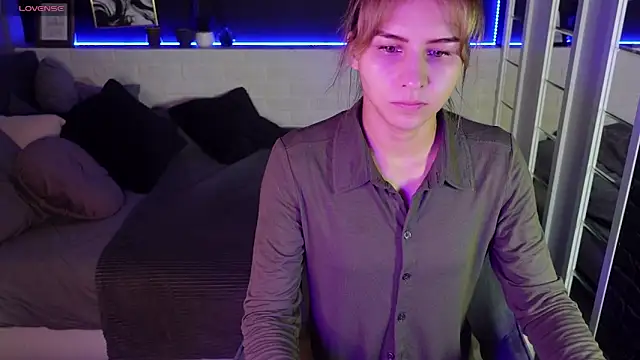 CharmBianca online show from 22, 2, 2025