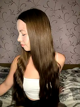 Arielle Swan online show from 1, 10, 2025