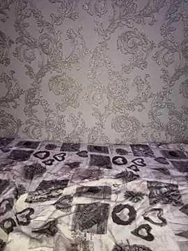 Arielle Swan online show from 27, 2, 2025