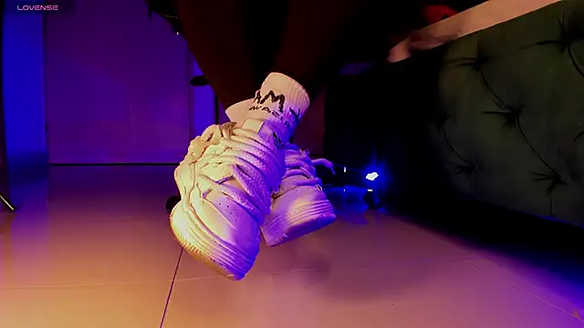 aleya bliss online show from 23, 11, 2025