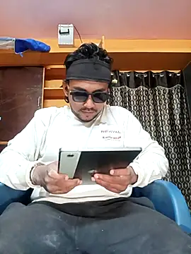 Snapshot of bigcock_thick chatting on 30, 6, 2026 bigcock thick online show from 30, 6, 2026