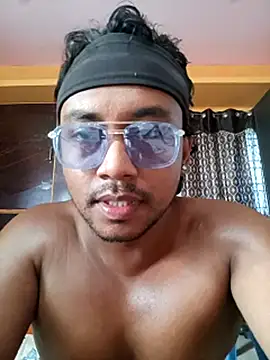 Snapshot of bigcock_thick chatting on 14, 6, 2026 bigcock thick online show from 14, 6, 2026