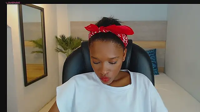 brendathompson  online show from 23, 9, 2025