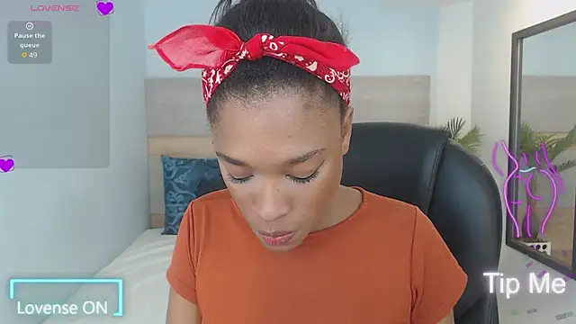 brendathompson  online show from 21, 10, 2025