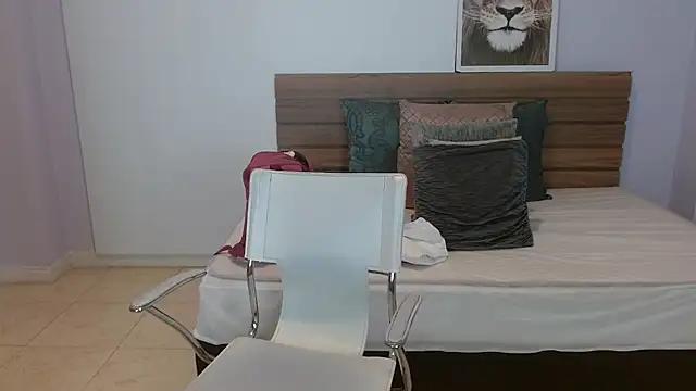 brendathompson  online show from 15, 3, 2025