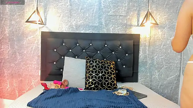 Snapshot of emberhodson chatting on 12, 11, 2025 emberhodson online show from 12, 11, 2025