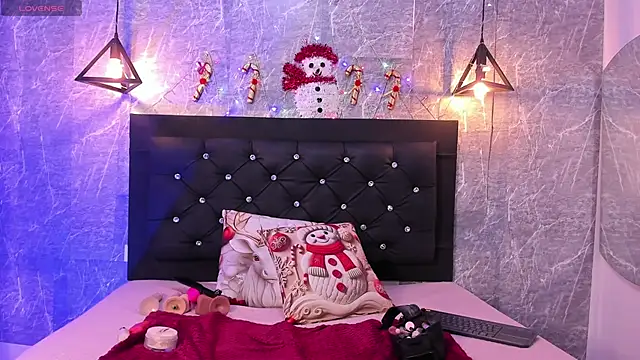 Snapshot of emberhodson chatting on 30, 11, 2025 emberhodson online show from 30, 11, 2025