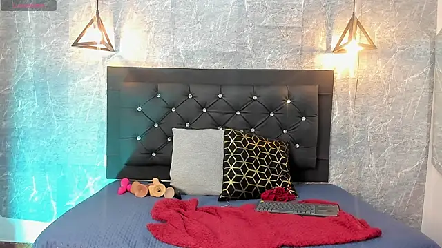 Snapshot of emberhodson chatting on 16, 11, 2025 emberhodson online show from 16, 11, 2025