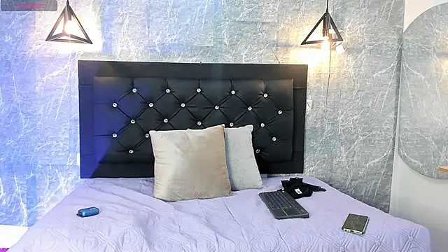 Snapshot of emberhodson chatting on 18, 9, 2025 emberhodson online show from 18, 9, 2025